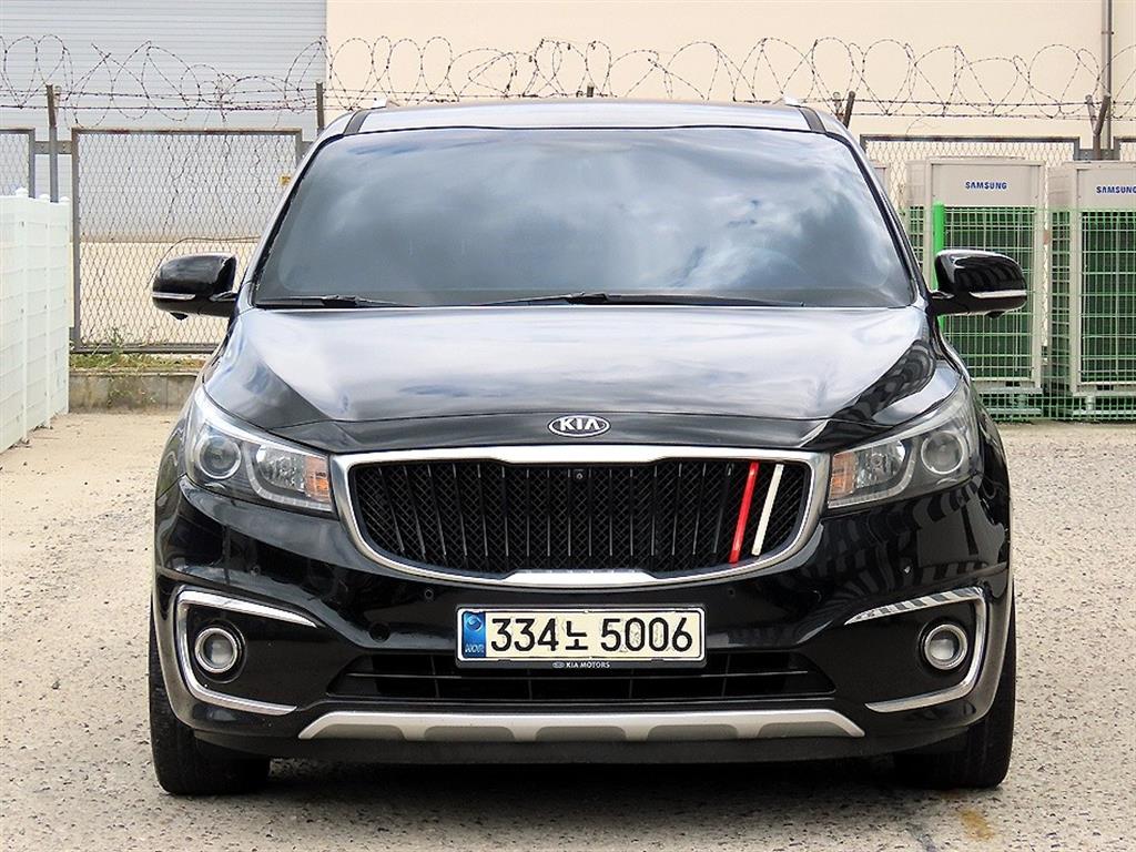 KIA Carnival