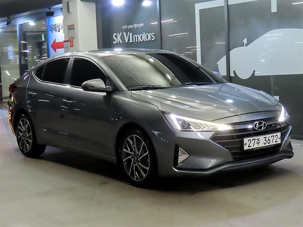 HYUNDAI Avante