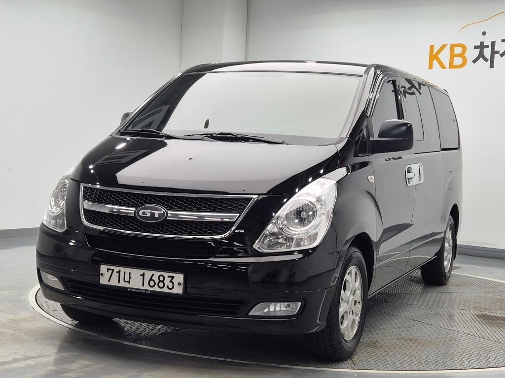 HYUNDAI Starex 2012 — Zona Franca Iquique