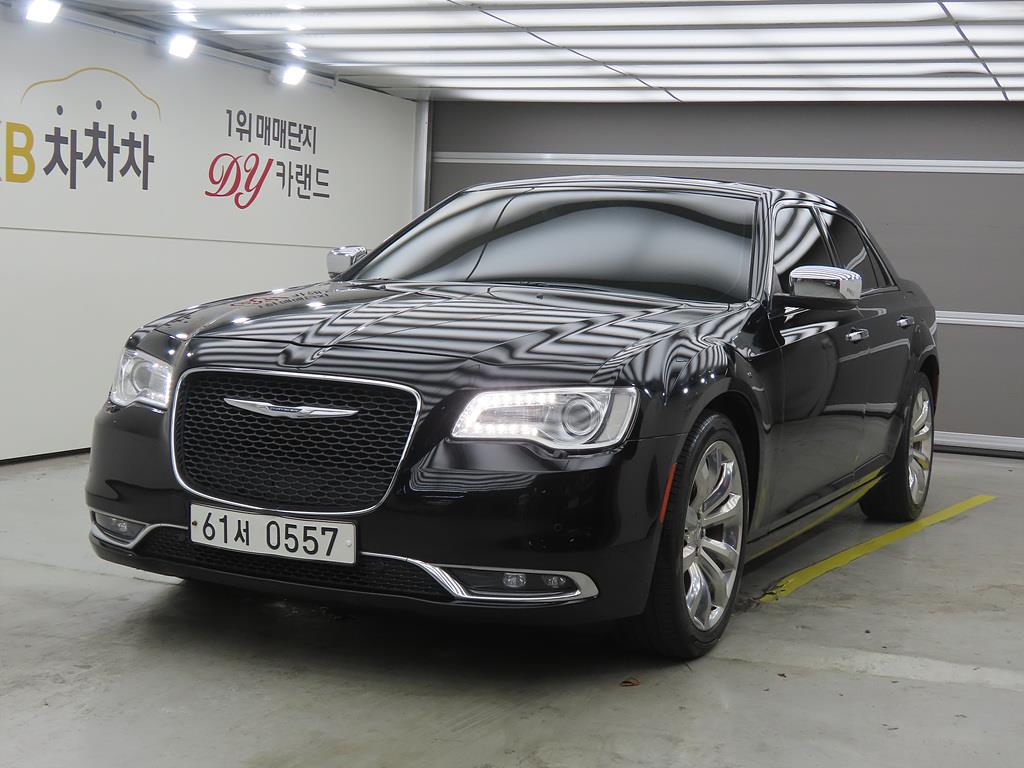 Chrysler 300C 2016 — Zona Franca Iquique