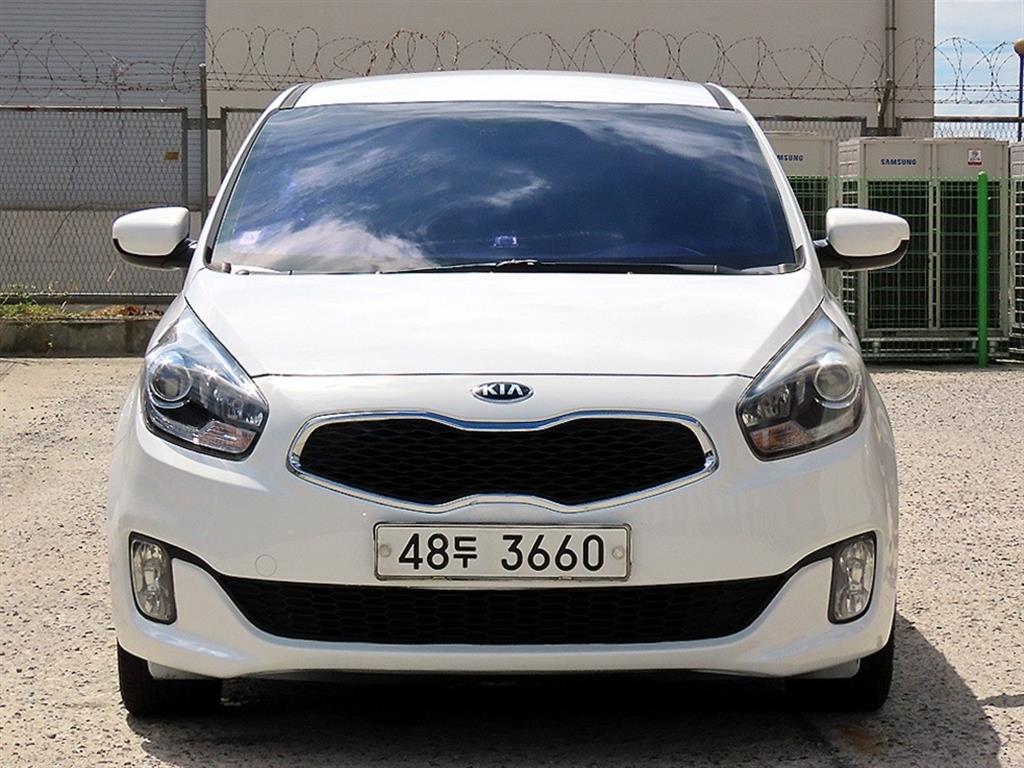 KIA Carens