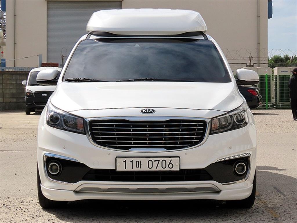 KIA Carnival 2015 — Zona Franca Iquique