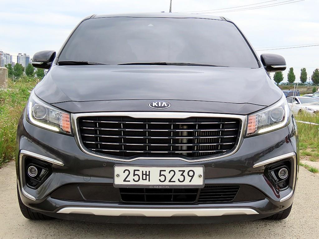 KIA Carnival 2019