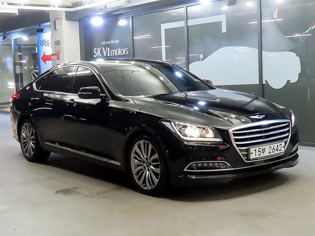 HYUNDAI Genesis