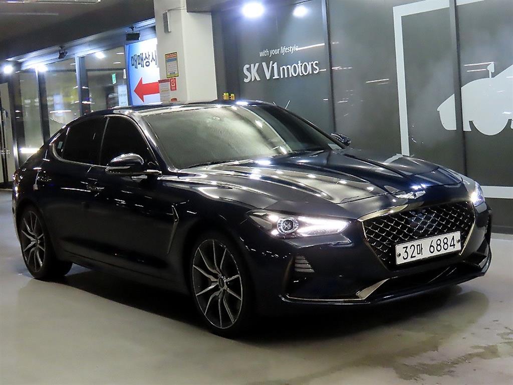 Genesis G70 2.0T AWD sports package
