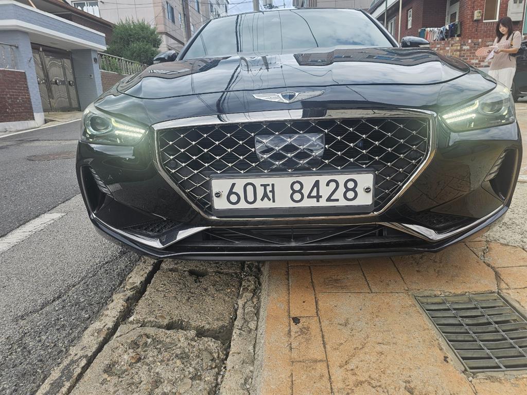 Genesis G70