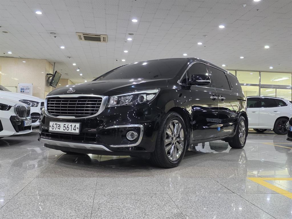 KIA Carnival 2017 — Zona Franca Iquique