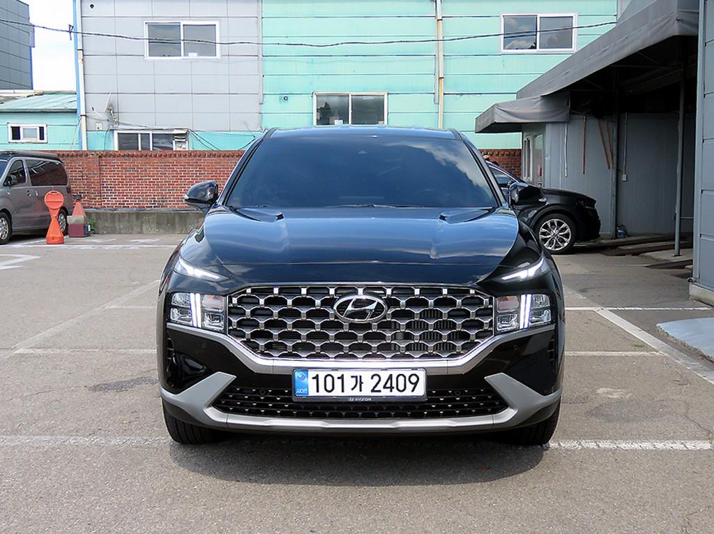 HYUNDAI Santa Fe 2023 — Zona Franca Iquique