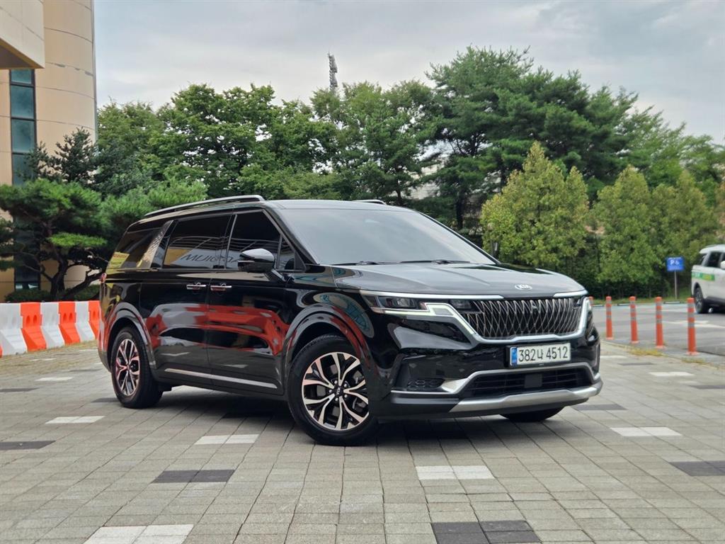 KIA Carnival 2021