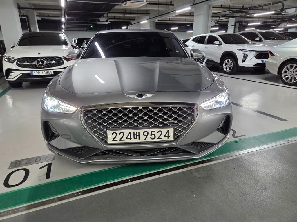 Genesis G70