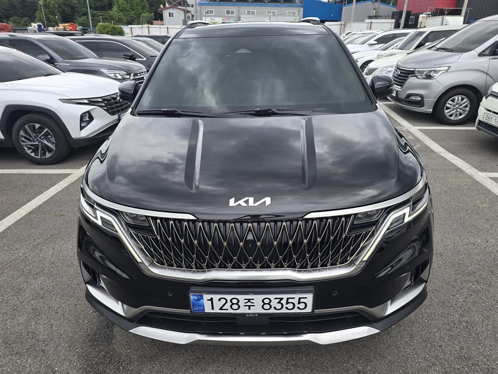 KIA Carnival 2022 — Zona Franca Iquique