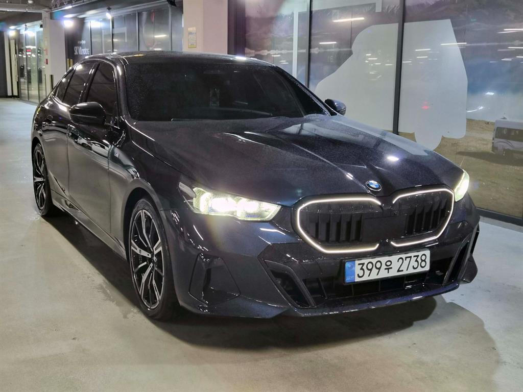 BMW 5 Series 2025 — Zona Franca Iquique