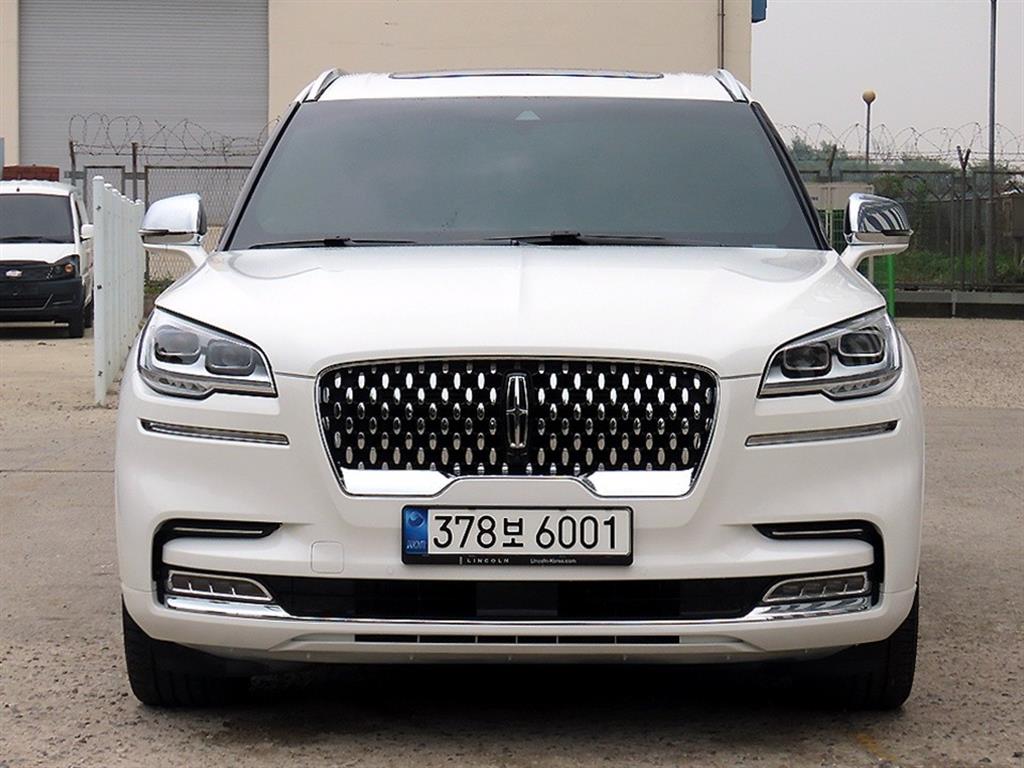 Lincoln Aviator