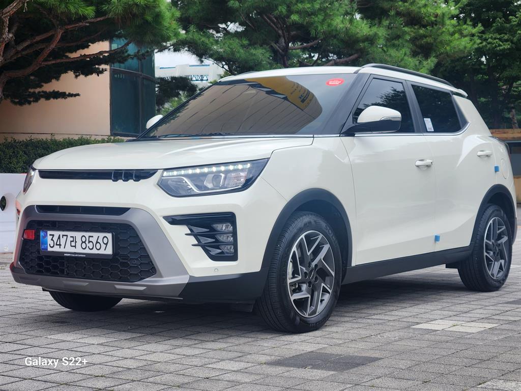 Ssangyong Tivoli 2WD gasoline 1
