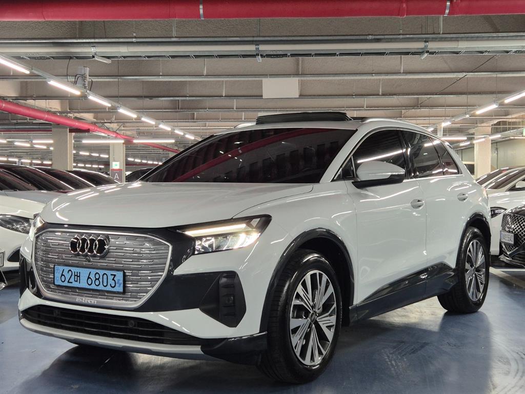 Audi Q4