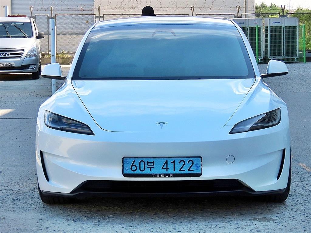Tesla Model 3 performance