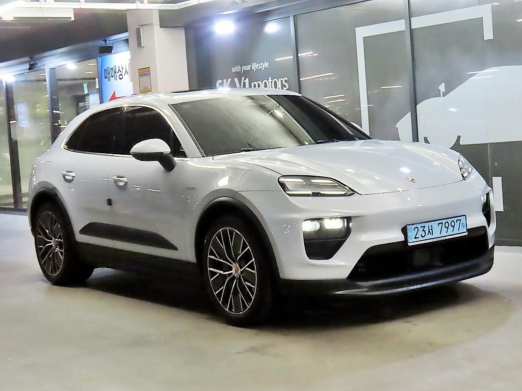 Porsche Macan EV 4S