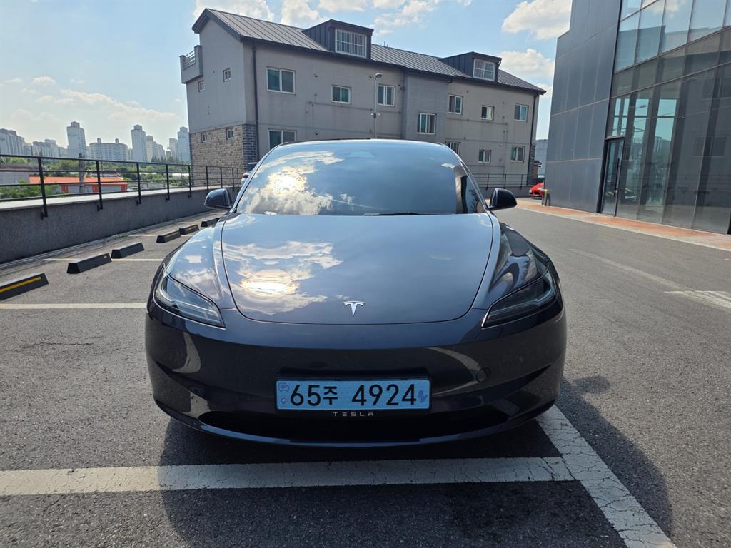 Tesla Model 3 long range