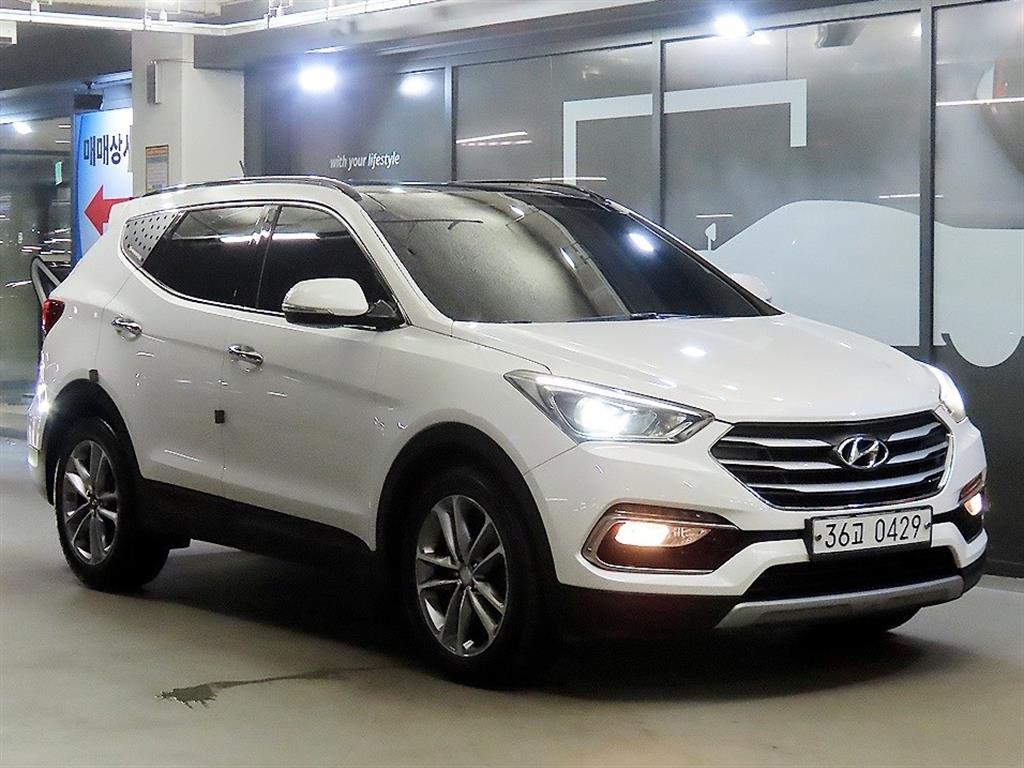 HYUNDAI Santa Fe 2016