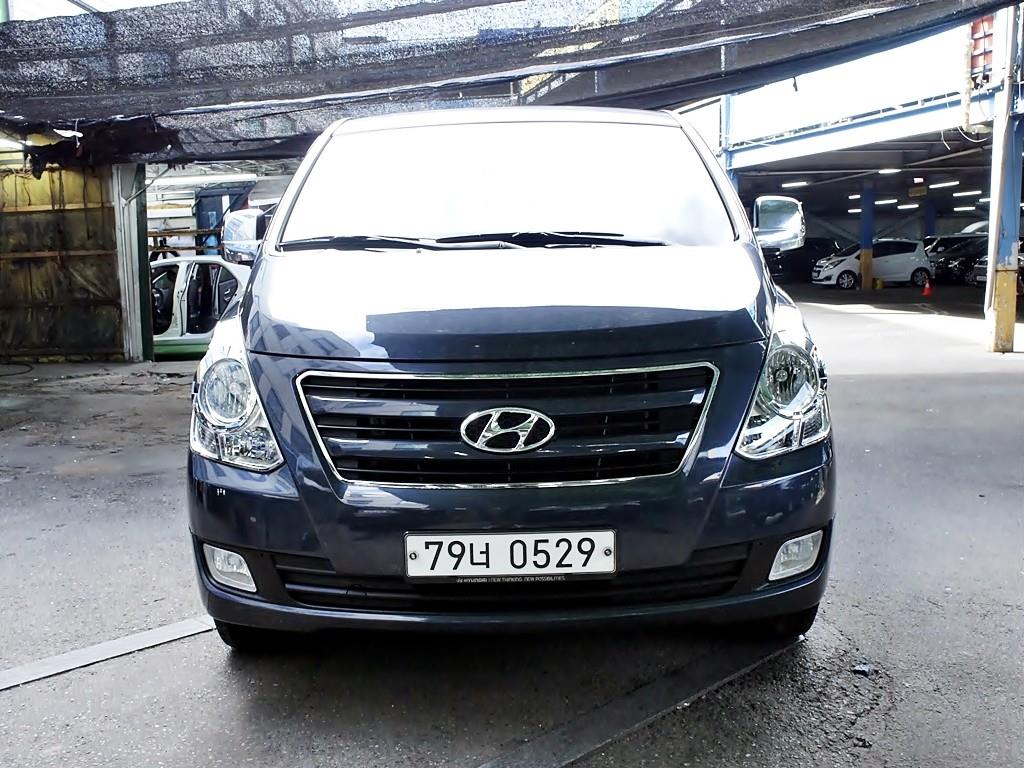 HYUNDAI Starex 2018