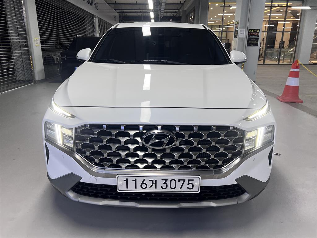 HYUNDAI Santa Fe 2022 — Zona Franca Iquique