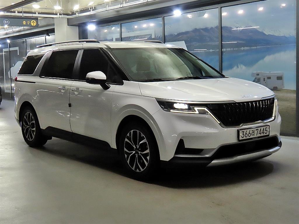 KIA Carnival 2023