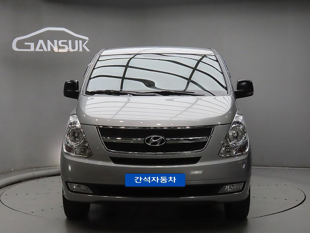 HYUNDAI Starex 2015