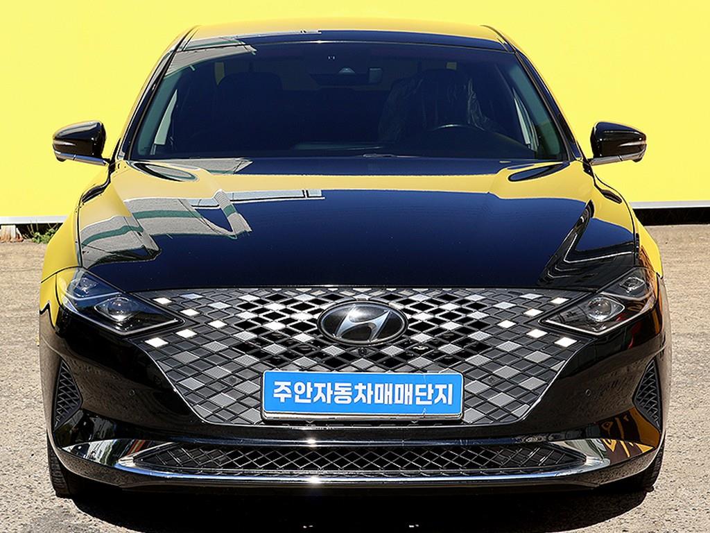 HYUNDAI Grandeur 2023 — Zona Franca Iquique