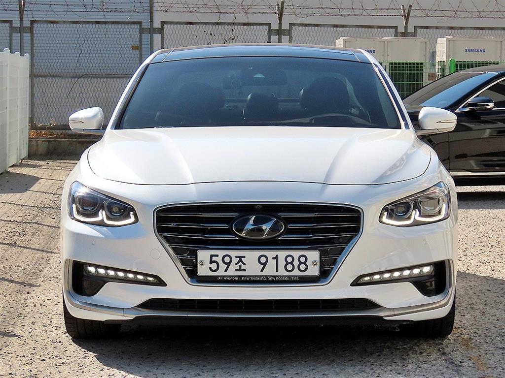 HYUNDAI Grandeur 2018 — Zona Franca Iquique