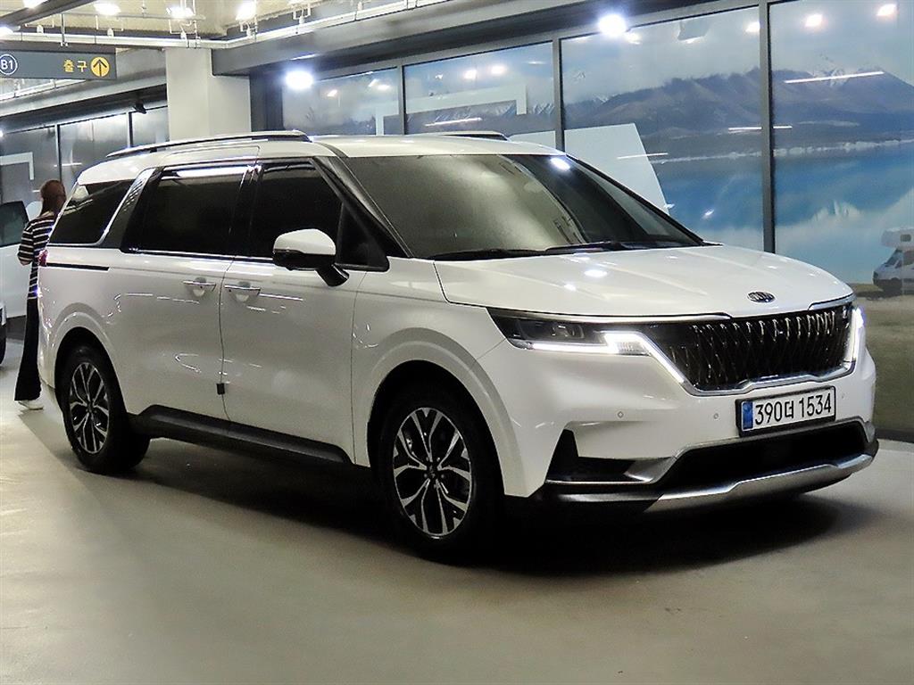 KIA Carnival 2021 — Zona Franca Iquique