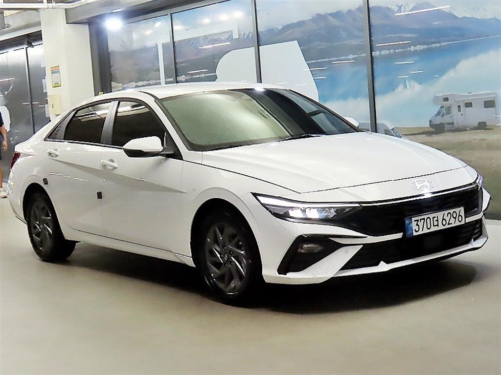 HYUNDAI Avante 2026 — Zona Franca Iquique