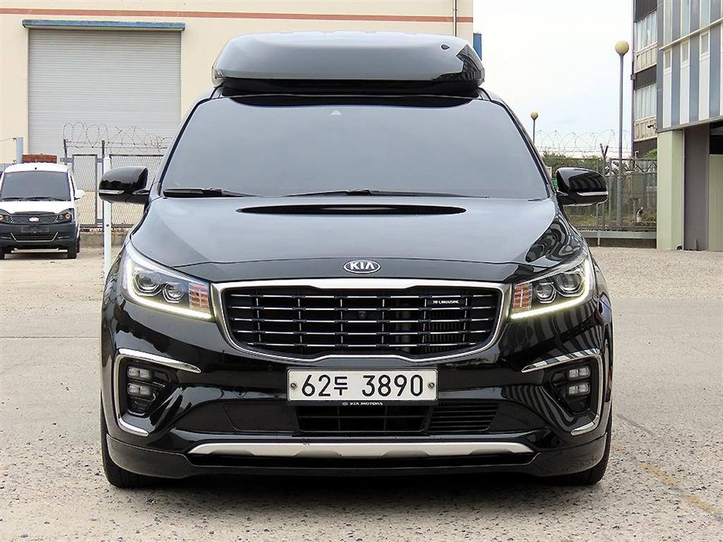 KIA Carnival 2019 — Zona Franca Iquique