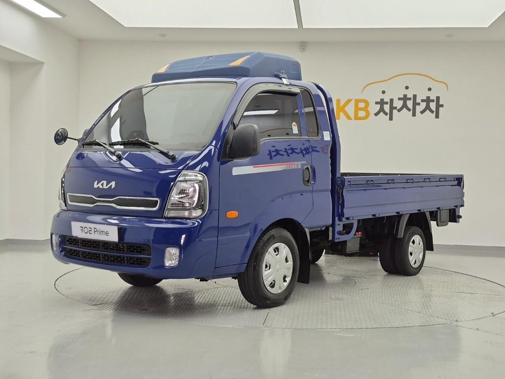 Small Truck Cargo (small) 2025 — Zona Franca Iquique