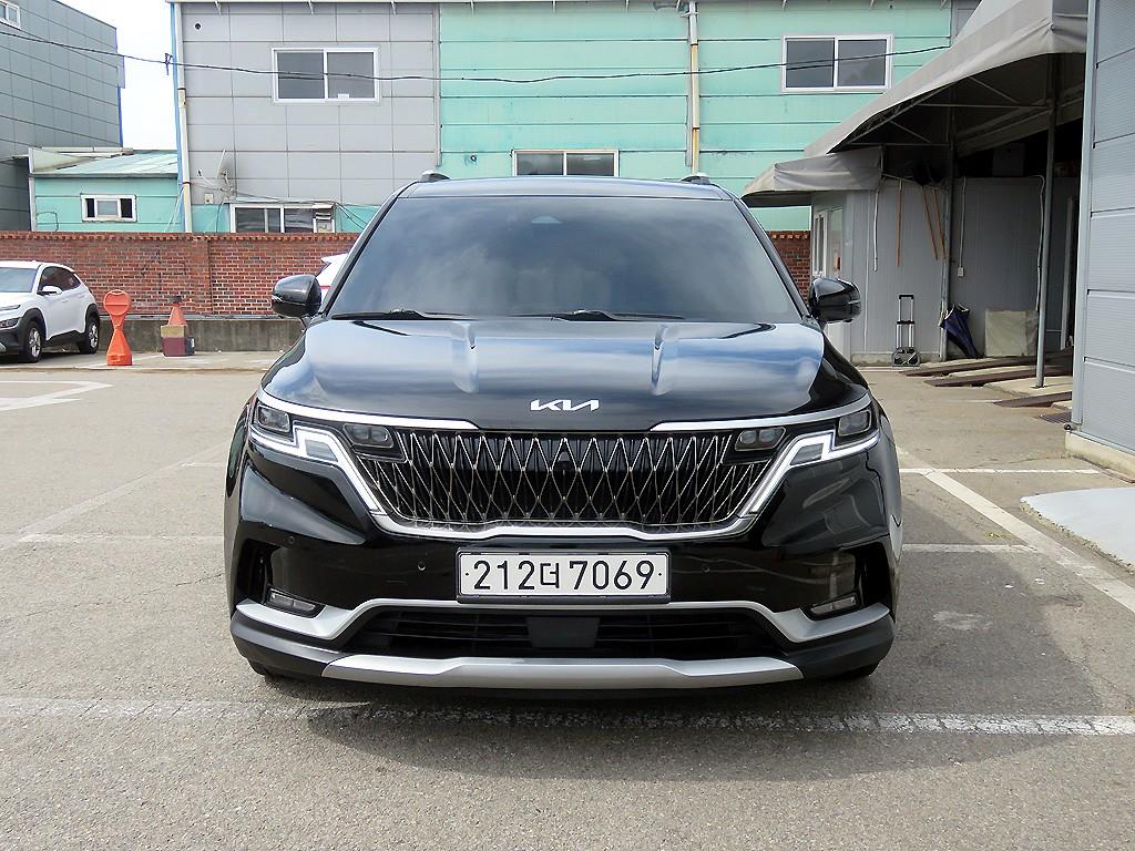 KIA Carnival 2023 — Zona Franca Iquique
