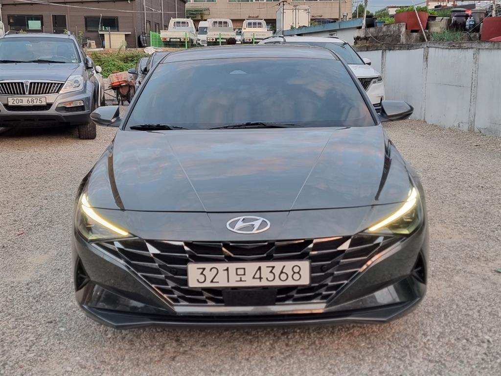 HYUNDAI Avante