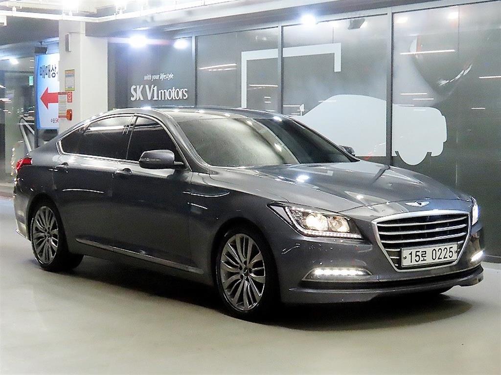 HYUNDAI Genesis