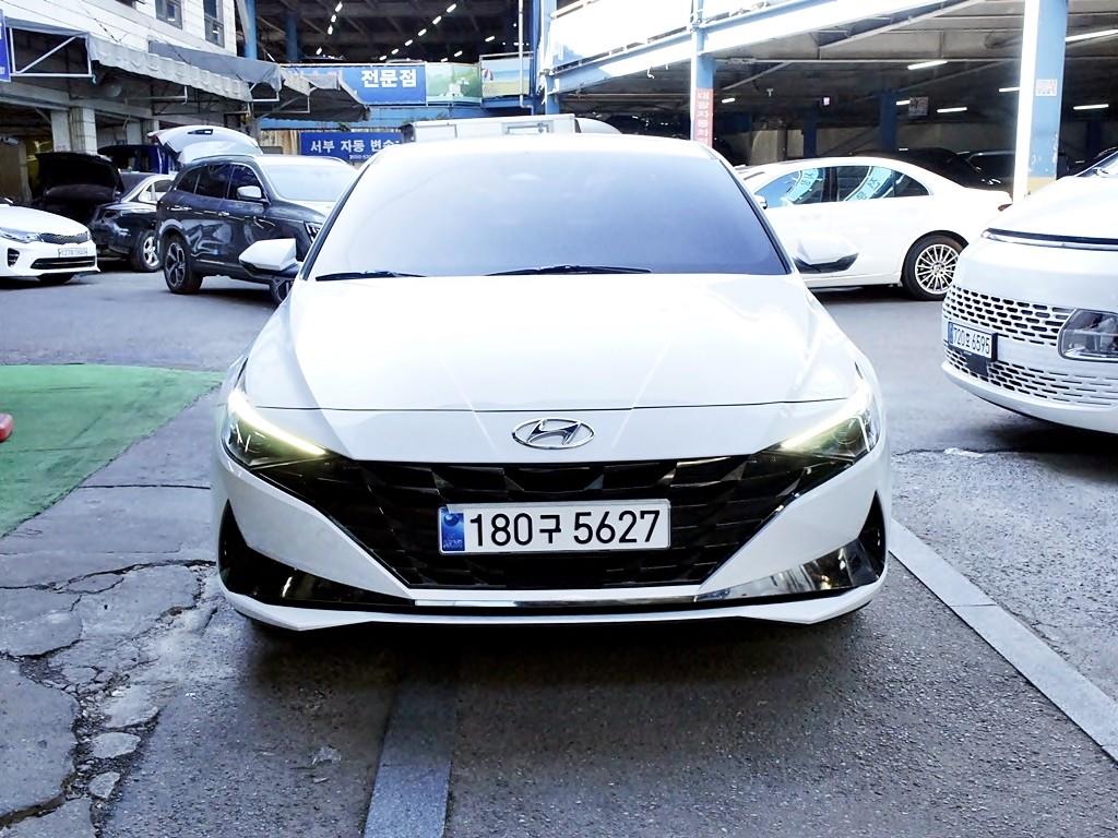 HYUNDAI Avante