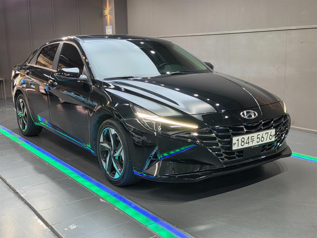 HYUNDAI Avante