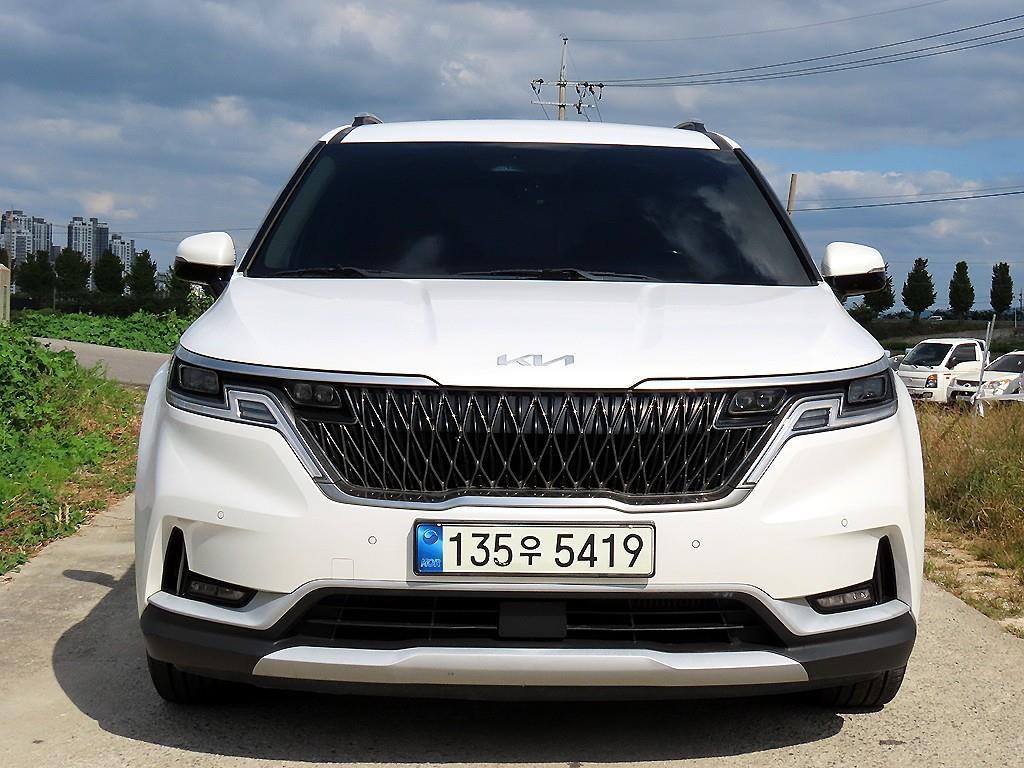 KIA Carnival 2022 — Zona Franca Iquique