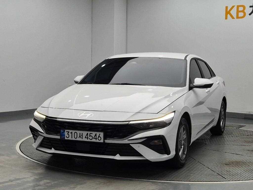 HYUNDAI Avante 2024 — Zona Franca Iquique