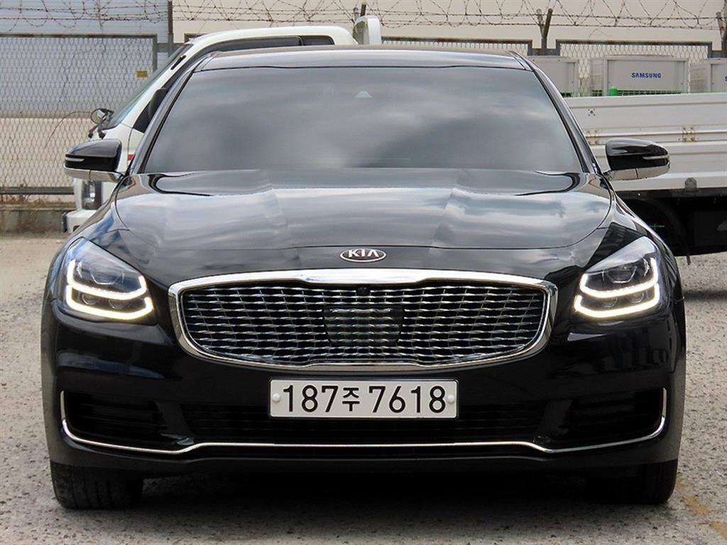 KIA K9