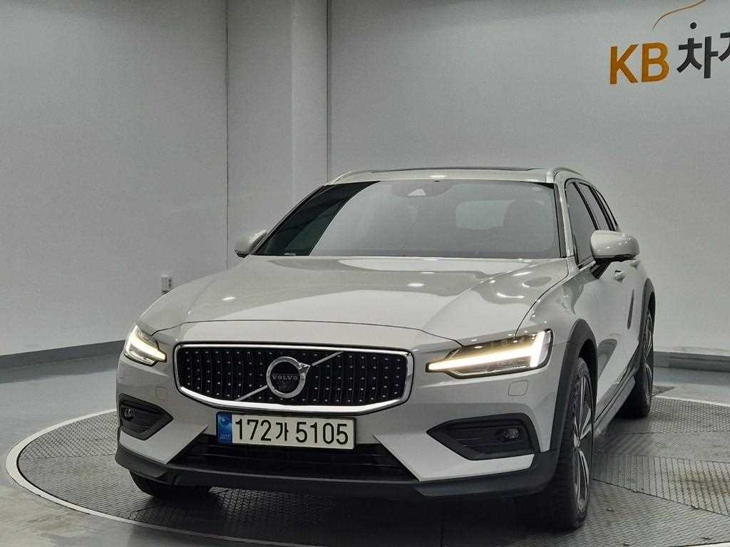 Volvo V60 2021 — Zona Franca Iquique