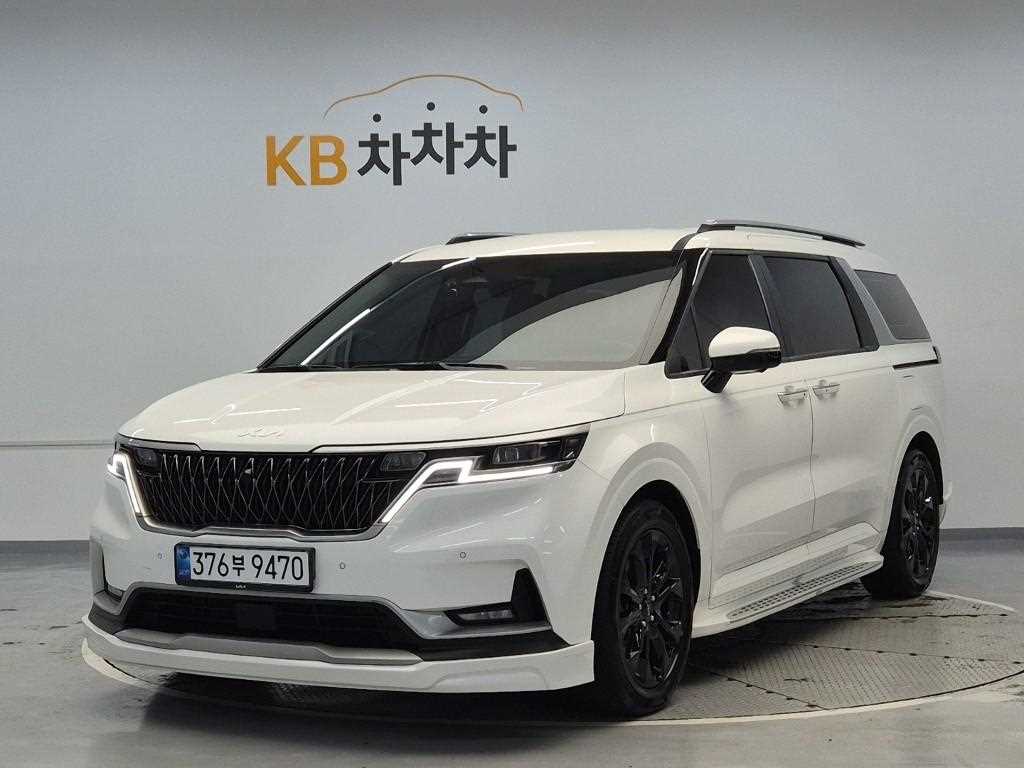 KIA Carnival 2022 — Zona Franca Iquique