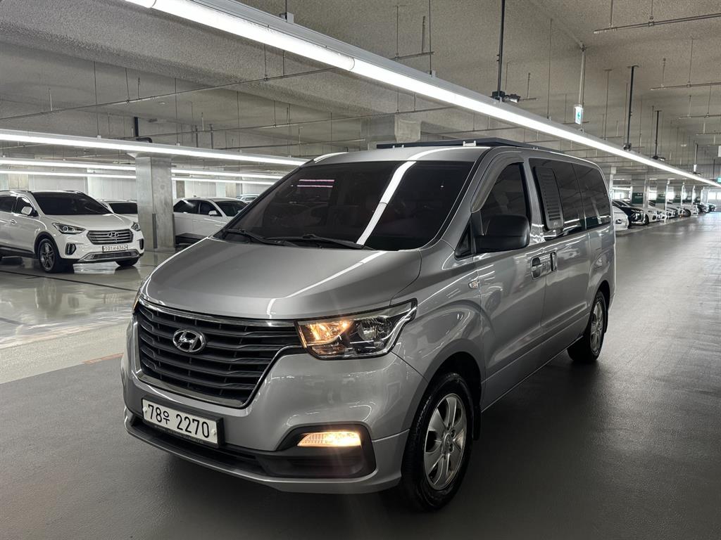 HYUNDAI Starex 2019 — Zona Franca Iquique