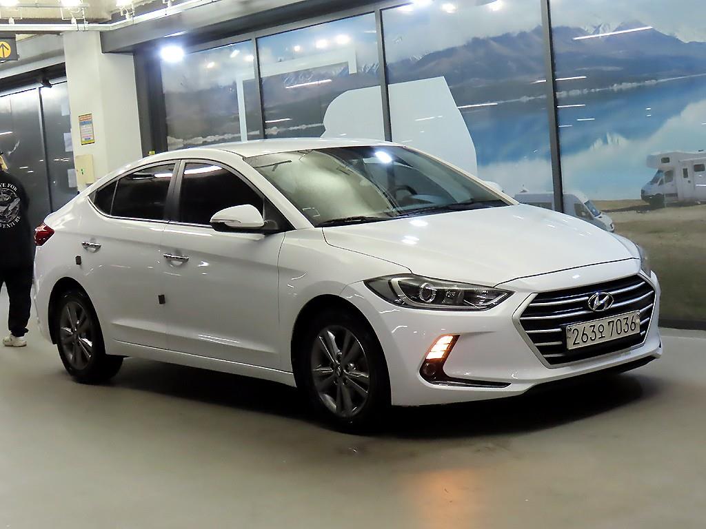 HYUNDAI Avante
