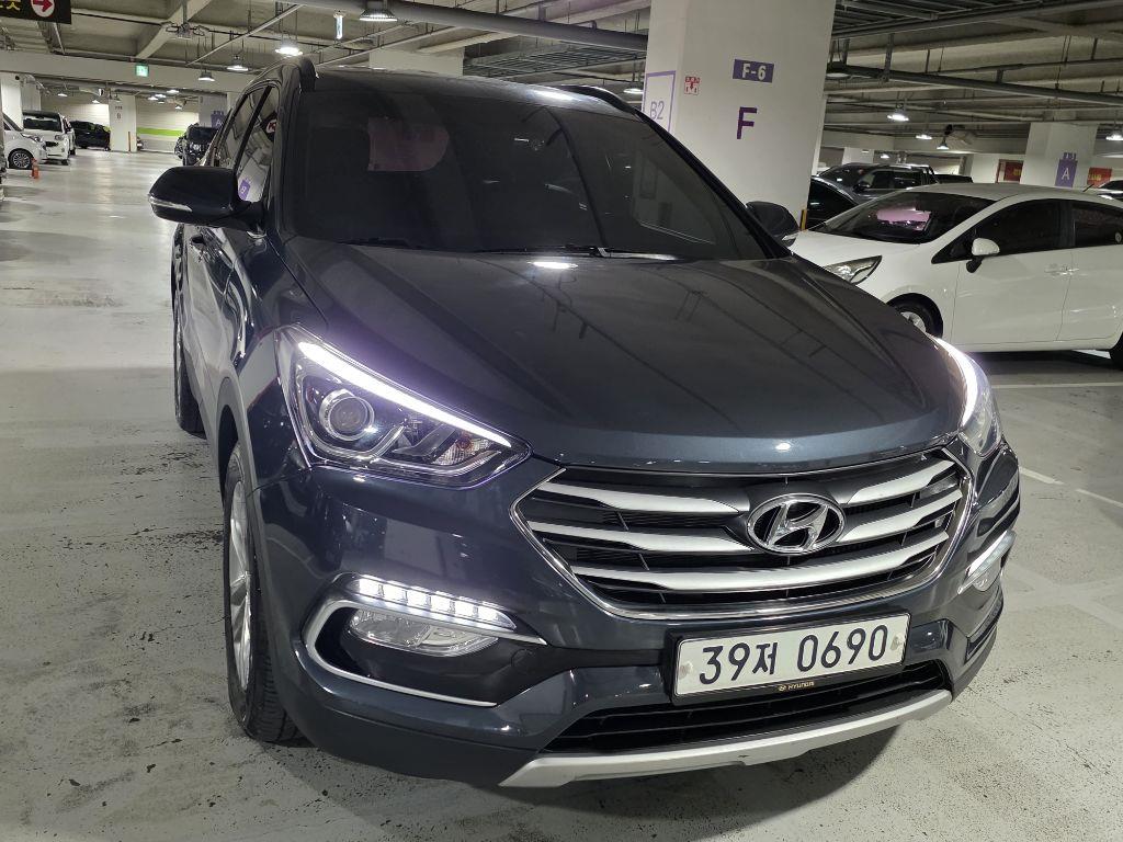 HYUNDAI Santa Fe