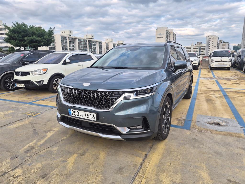 KIA Carnival