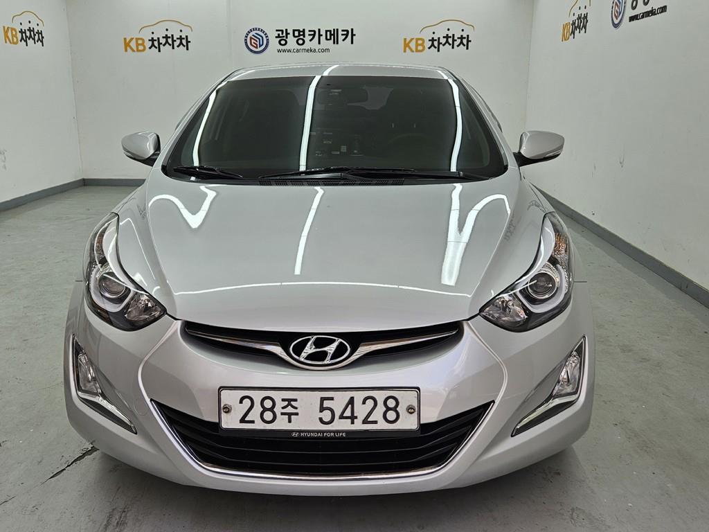 HYUNDAI Avante