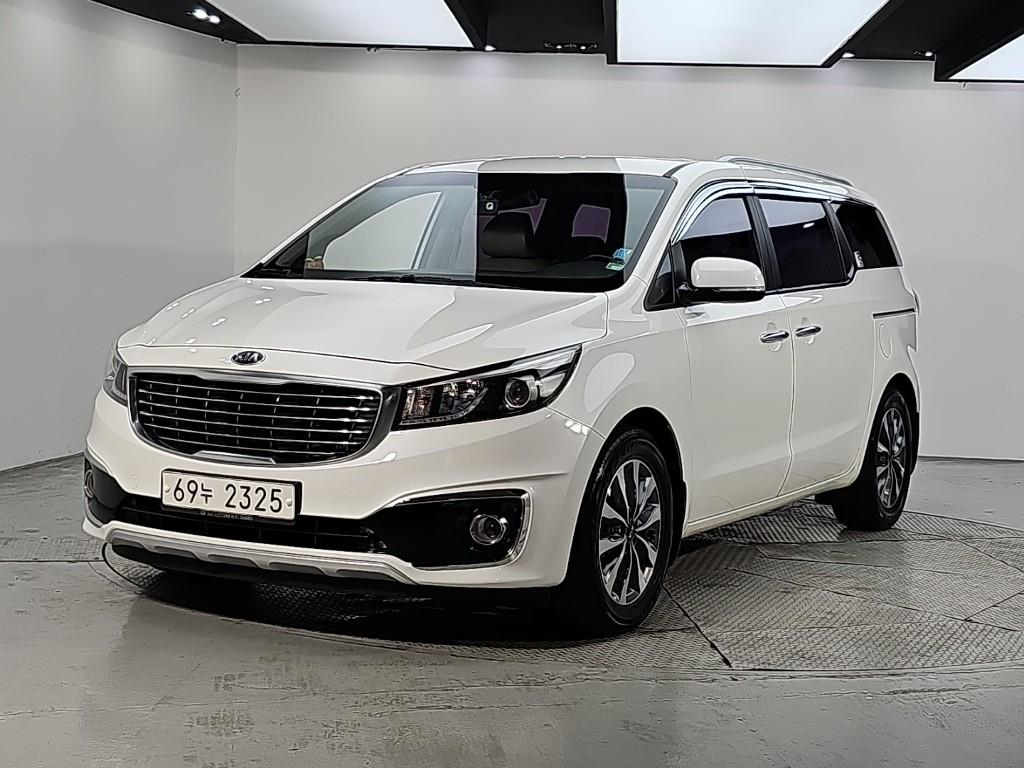 KIA Carnival 2015 — Zona Franca Iquique