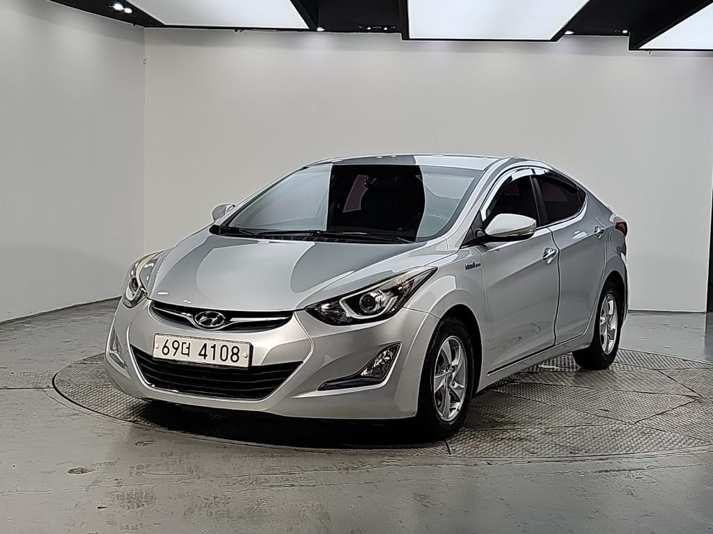 HYUNDAI Avante